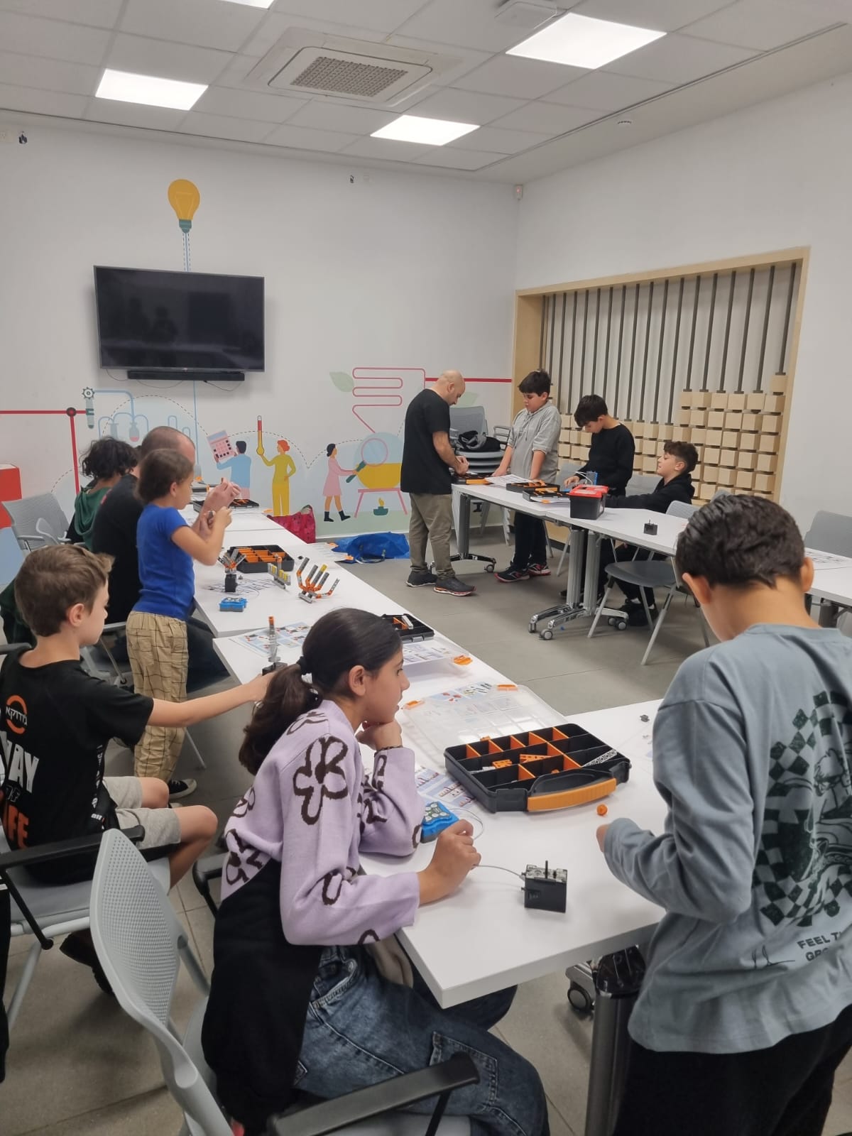 WhatsApp Image 2024-04-08 at 14.42.39 (1).jpeg